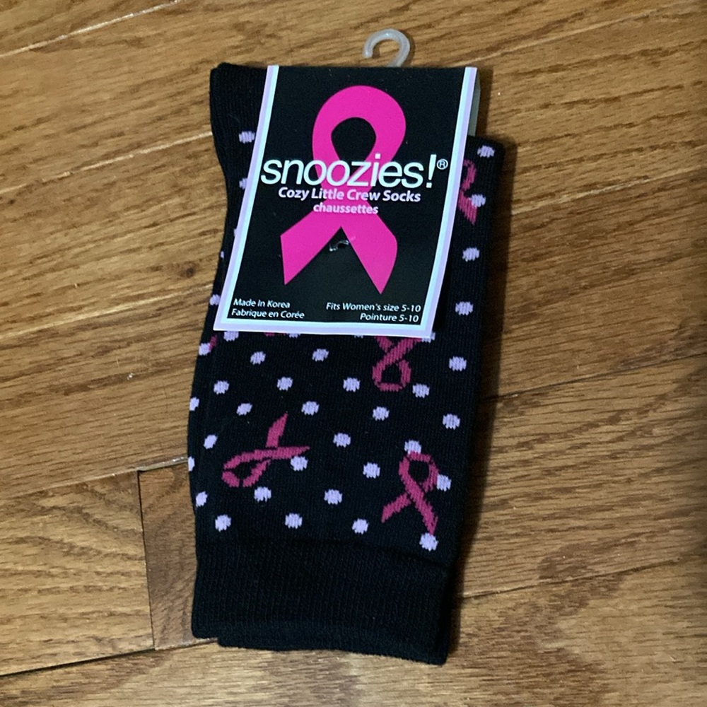 BREAST CANCER THERMAL TRAVEL MUG & SOCKS - Picture 8 of 11